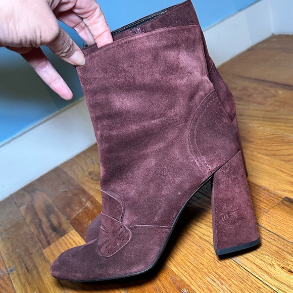 Stuart Weitzman Suede Block Heel Ankle Boots in Burgundy - Picture 3 of 7